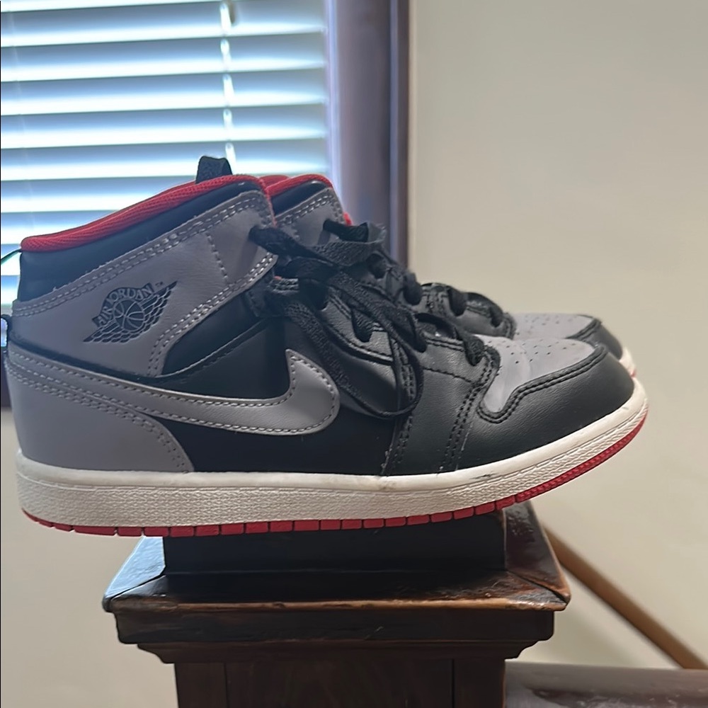 Jordan Sneakers in Black, Gray, and Red 2.5Y